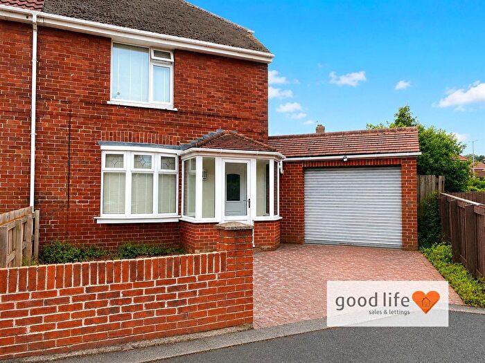3 Bedroom Semi-Detached House For Sale In Friar Square, Ford Estate, Sunderland, SR4