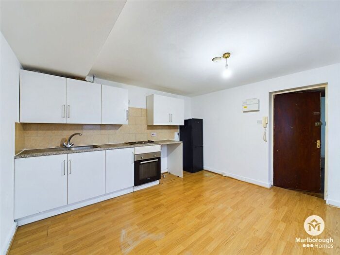 1 Bedroom Studio To Rent In High Road Leytonstone, London, E11