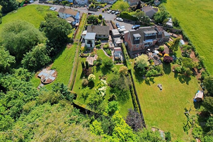 3 Bedroom Detached Bungalow For Sale In Forest Close, Staunton, GL16