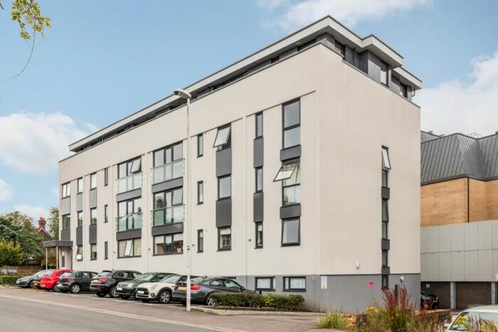 2 Bedroom Flat To Rent In Christopher Road, East Grinstead, RH19