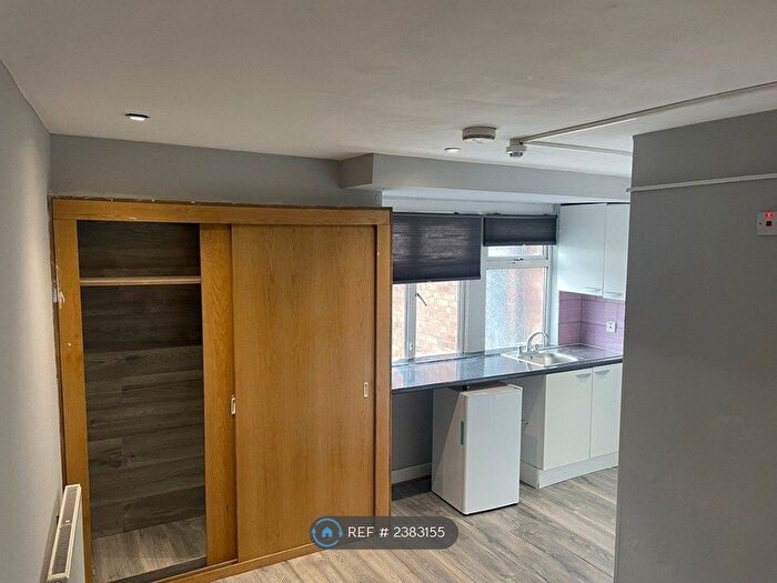 Studio To Rent In High Street, Wealdstone, Harrow, HA3