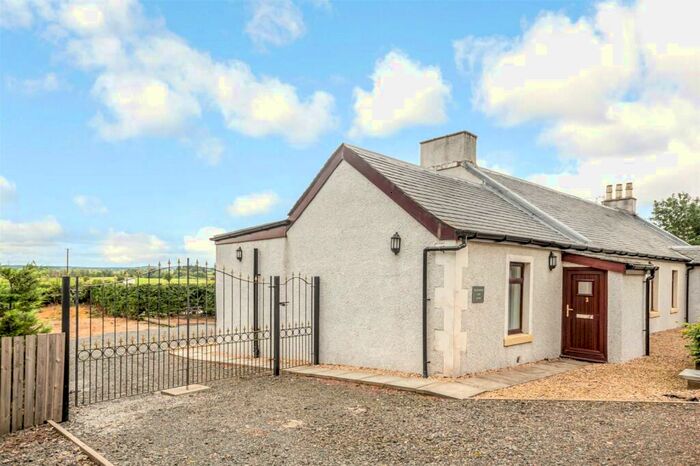 2 Bedroom Semi-Detached House For Sale In Lennoxtown, Glasgow, East Dunbartonshire, G66