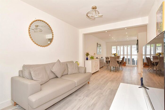 3 Bedroom Semi-Detached House For Sale In Istead Rise, Istead Rise, Meopham, Kent, DA13