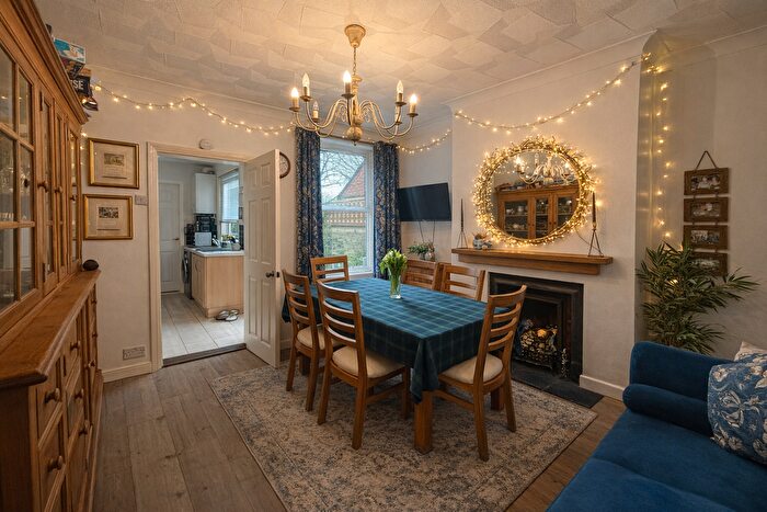 3 Bedroom End Terrace House To Rent In New Road, Fareham, Hampshire, PO16