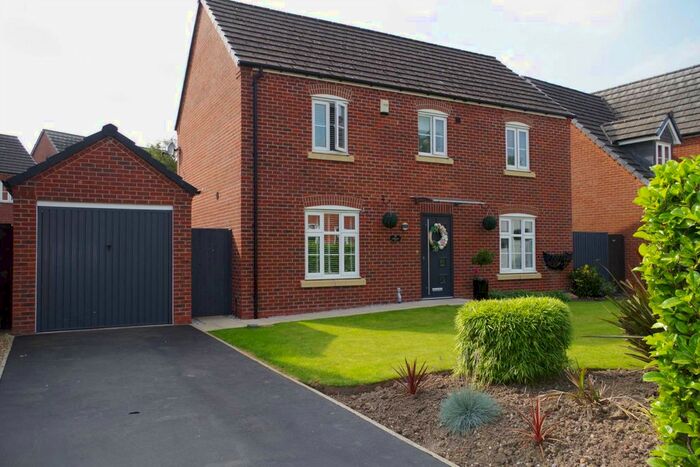 4 Bedroom Detached House To Rent In Masefield Road, Little Lever, BL3
