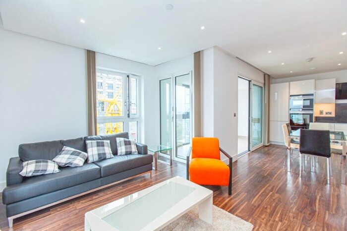 3 Bedroom Flat To Rent In New Drum Street, Aldgate, London, E1