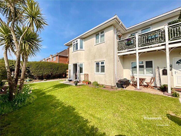 2 Bedroom Apartment For Sale In Grove Road, Barton On Sea, New Milton, Hampshire, BH25