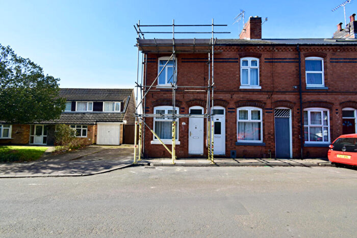 2 Bedroom End Of Terrace House To Rent In Vicarage Lane, Humberstone, Leicester, LE5