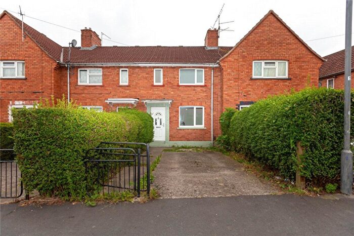 3 Bedroom Terraced House For Sale In Lurgan Walk, Bedminster, Bristol, BS4