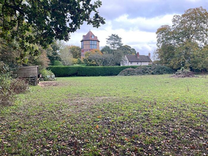 Land For Sale In Land Adjacent To Little Heath Lodge, Featherbed Lane, Felden, Hertfordshire, HP3