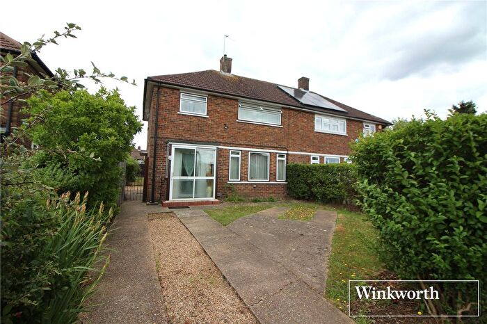 3 Bedroom Semi-Detached House For Sale In Thirsk Road, Borehamwood, Hertfordshire, WD6