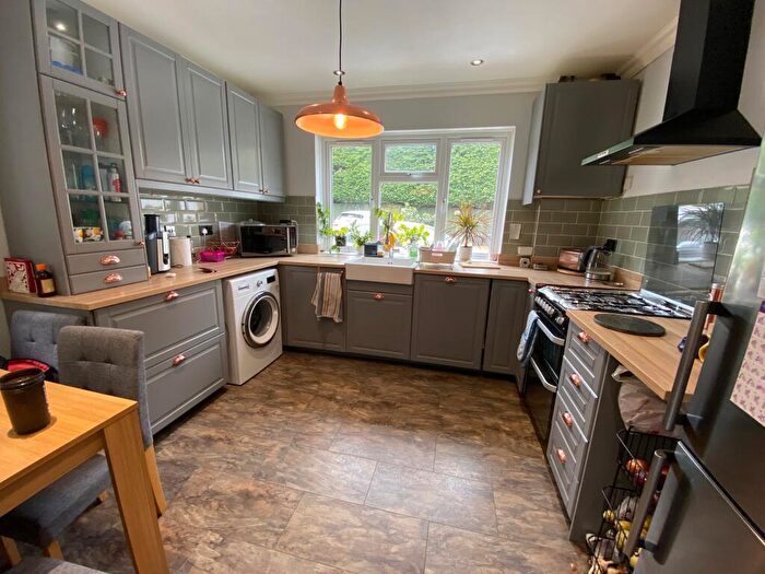 2 Bedroom Maisonette To Rent In Halbrose Mansions, Lichfield Road, B74