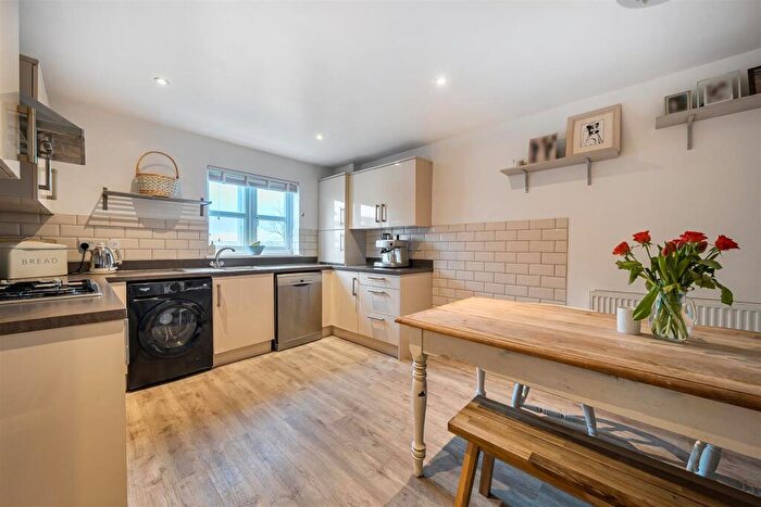 3 Bedroom Semi-Detached House For Sale In Holly Berry Road, Lee Mill Bridge, Ivybridge, PL21