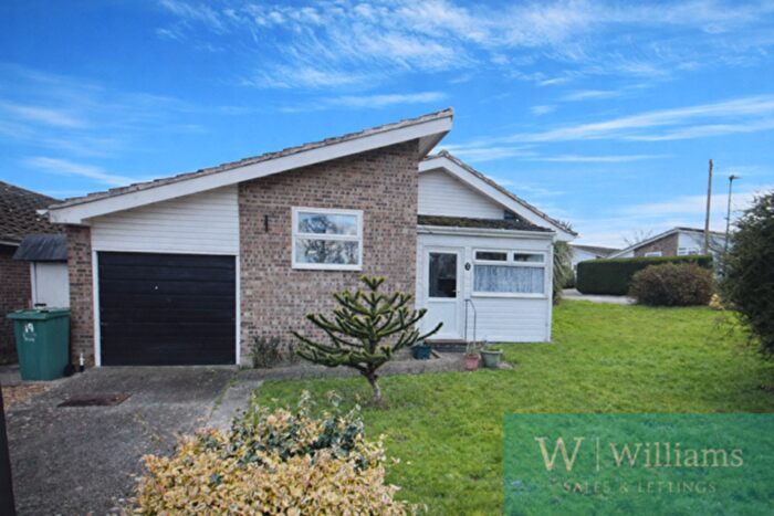 3 Bedroom Bungalow For Sale In St. Edmunds Walk, Wootton Bridge, Ryde, Isle Of Wight, PO33