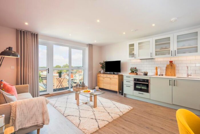 Apartment To Rent In Worthing Road Horsham, RH12