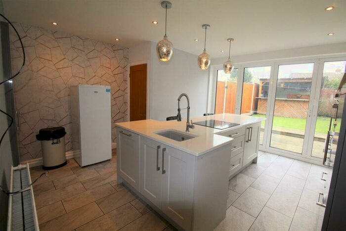 3 Bedroom Terraced House To Rent In Hill Lane, Blackrod, Bolton, BL6