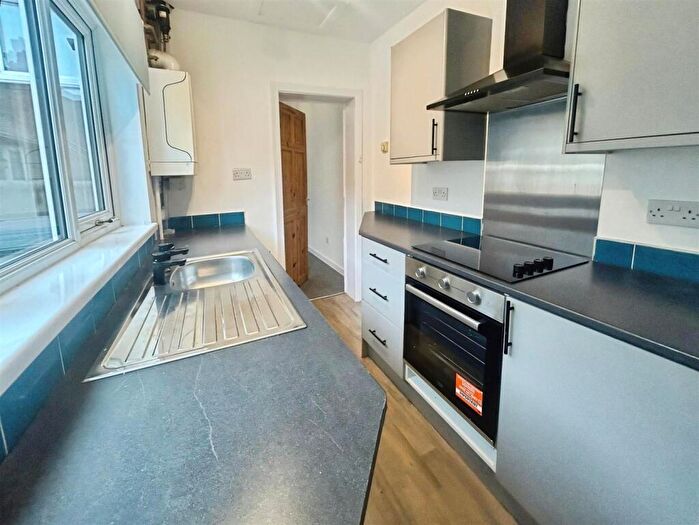 2 Bedroom House To Rent In Salisbury Street, Stoke-On-Trent, ST6