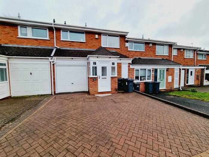 3 Bedroom Property To Rent In Thornhurst Avenue, Quinton, Birmingham B32
