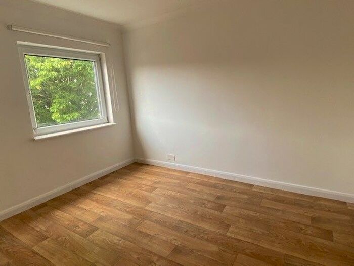 1 Bedroom Flat To Rent In Junction Road, Totton, SO40