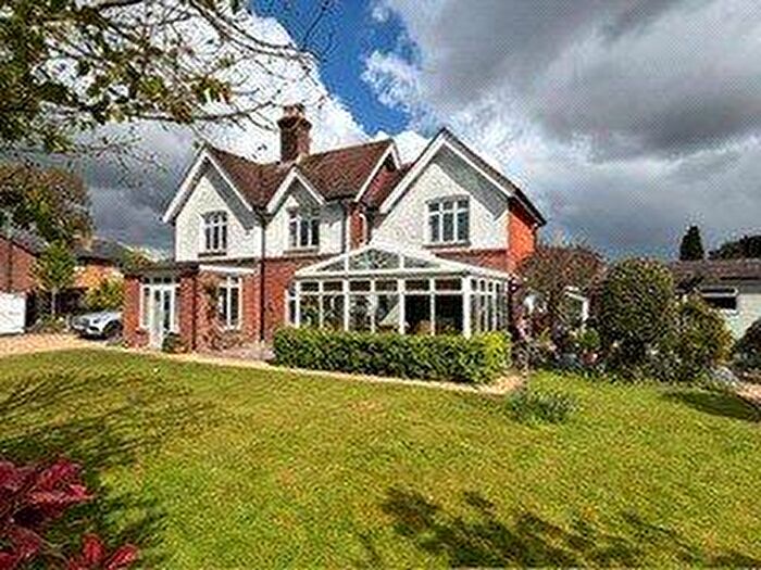 4 Bedroom Detached House For Sale In Clarence Road, Lyndhurst, Hampshire, SO43