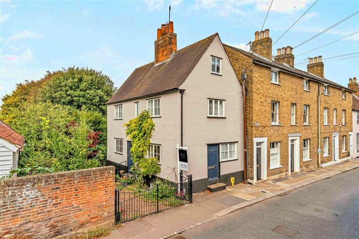 4 Bedroom Cottage For Sale In West Street, Hertford, SG13