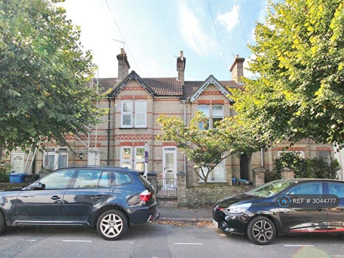 3 Bedroom Terraced House To Rent In Garland Road, Poole, BH15