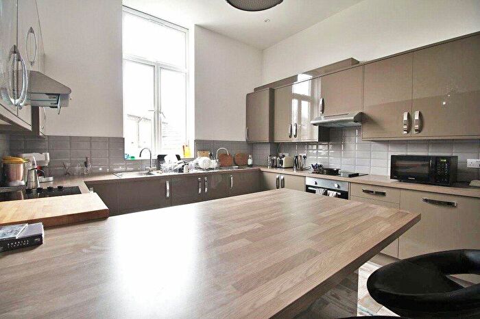Apartment To Rent In Crouch End Hill, Crouch End, London, N8