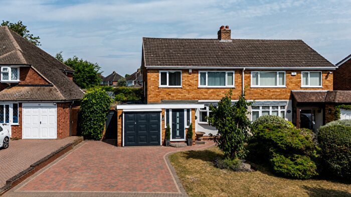 3 Bedroom Semi Detached House For Sale In Stirling Road, Sutton Coldfield, B73