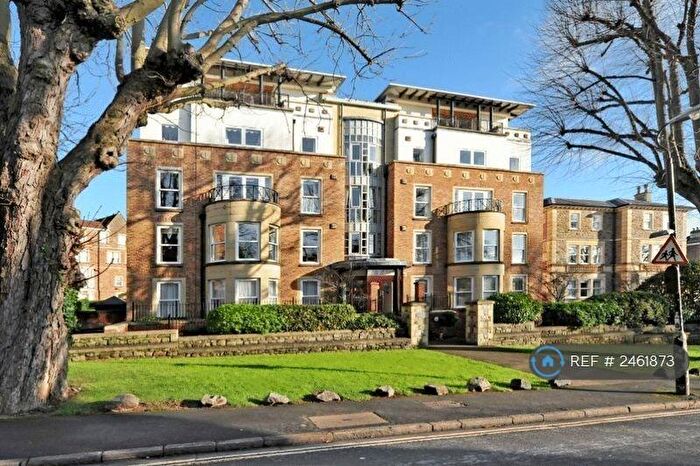 3 Bedroom Flat To Rent In The Avenue, Bristol, BS8