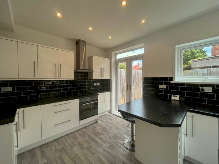 3 Bedroom Semi-Detached House To Rent In Lilac Avenue, South Shields, NE34