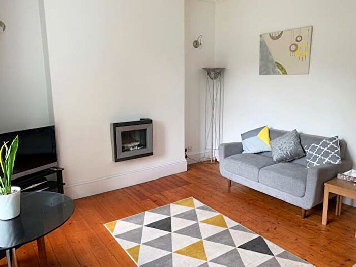 1 Bedroom Flat To Rent In B Mount Street, Ground Floor Left, Aberdeen, AB25