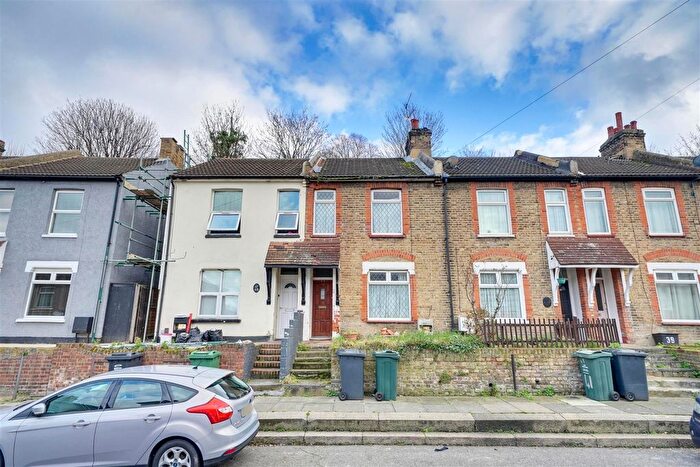 2 Bedroom Terraced House For Sale In Mount Pleasant Road, Dartford, DA1