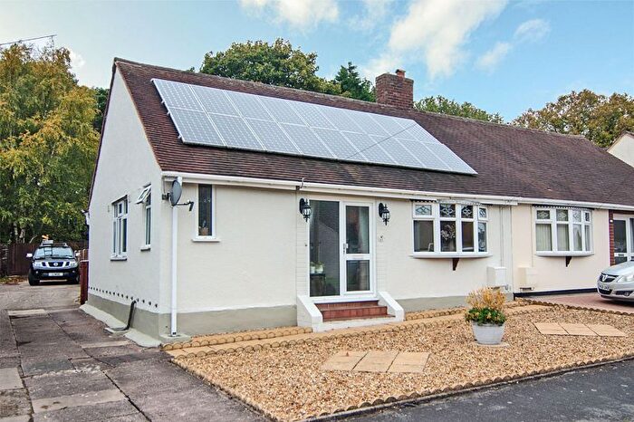 2 Bedroom Semi-detached Bungalow For Sale In Johnson Road, Cannock, WS11