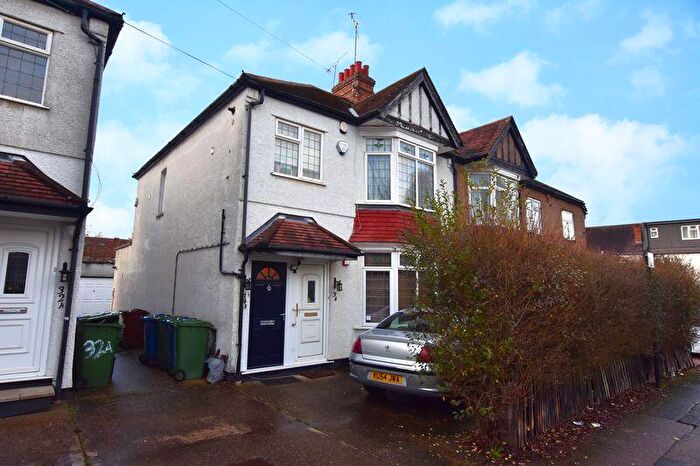 1 Bedroom Flat For Sale In Pinner View, Harrow, HA1