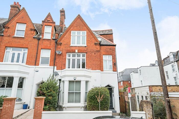 2 Bedroom Flat For Sale In Deronda Road, Herne Hill, London, SE24
