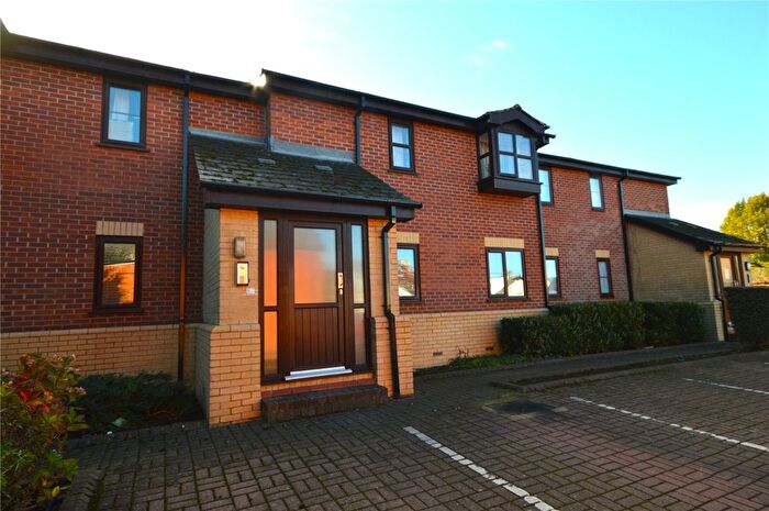 2 Bedroom Flat To Rent In Walton Grange, Bath Road, Swindon, SN1