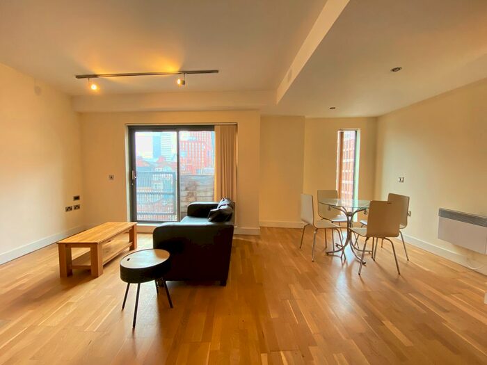 2 Bedroom Flat To Rent In Express Networks, Oldham Road, Manchester, M4