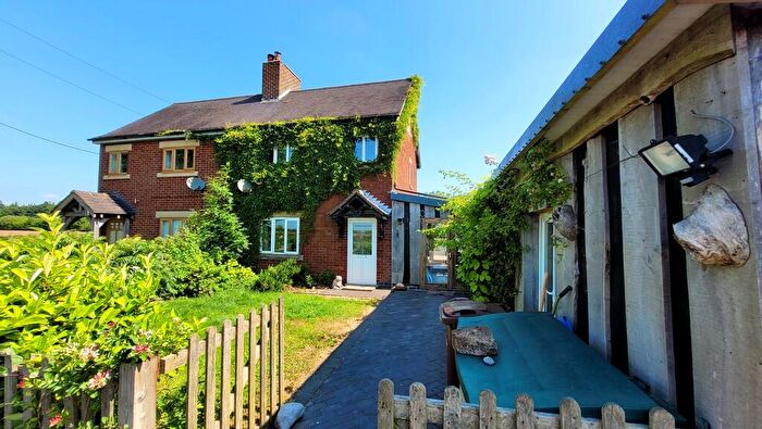 3 Bedroom Semi-Detached House For Sale In Forest Road Cottages, Draycott-in-the-Clay, DE6