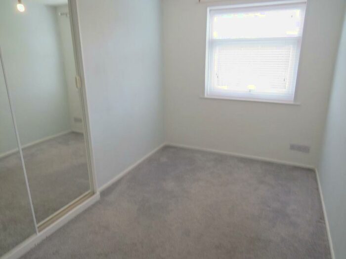 2 Bedroom Flat To Rent In Downing Close, Prenton, CH43