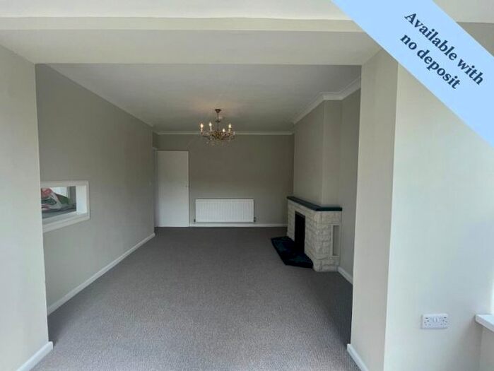 3 Bedroom Detached House To Rent In Sunningdale Avenue, Mayals, SA3