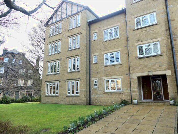2 Bedroom Apartment To Rent In Hampton Court, Grove Road, Ilkley, LS29