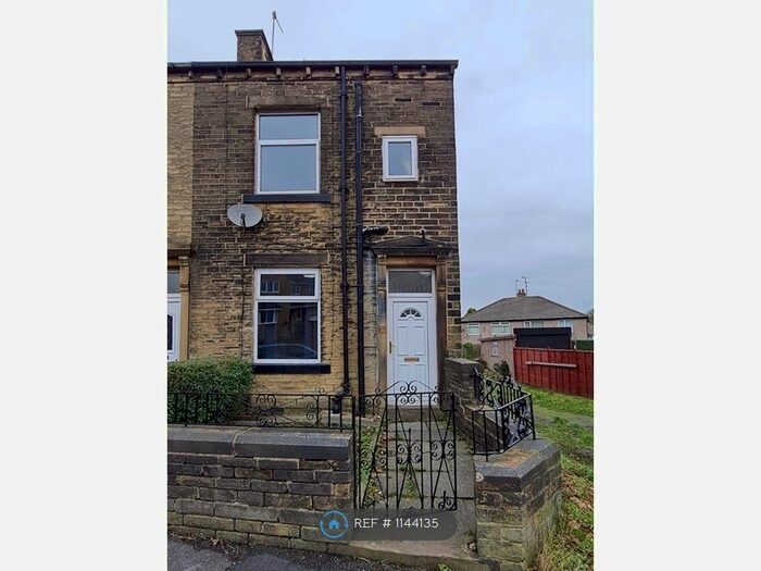3 Bedroom End Of Terrace House To Rent In Bartle Lane, Bradford BD7