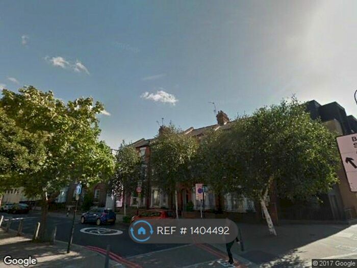 4 Bedroom Terraced House To Rent In Vauxhall Grove, London, SW8