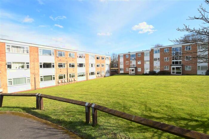 2 Bedroom Flat To Rent In Haig Court, Chelmsford, CM2