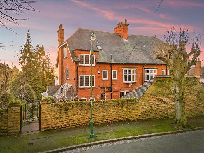 5 Bedroom Semi Detached House For Sale In Warwick Road, Nottingham, Nottinghamshire, NG3