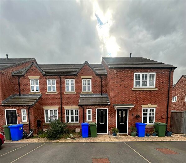 2 Bedroom Town House To Rent In Harper Hill Gardens, Harworth, Doncaster, DN11