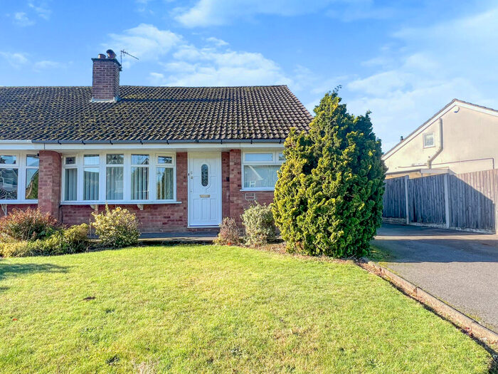 3 Bedroom Bungalow To Rent In Mere Pool Road, Sutton Coldfield, B75