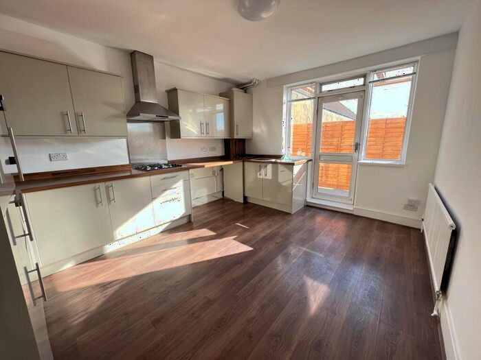 3 Bedroom Maisonette To Rent In Station Road, London, E4
