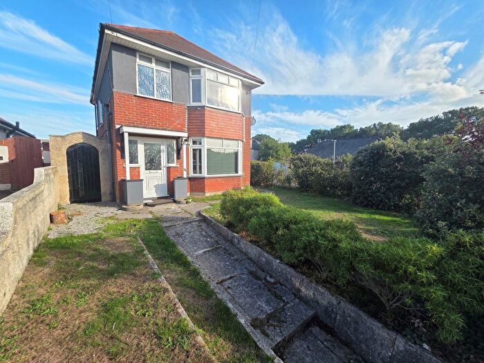 2 Bedroom Flat For Sale In Amp; A Alder Road, Poole, Dorset, BH12
