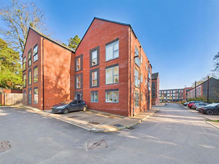 1 Bedroom Apartment For Sale In Rooksmoor Mills, Bath Road, Woodchester, Stroud, GL5